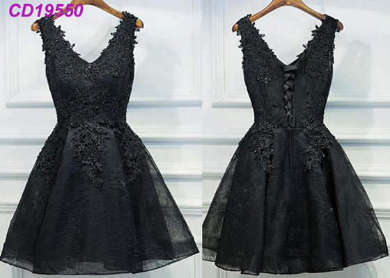 Vestido de cocktail preto do laço do regresso a casa/vestidos cocktail curtos sem mangas da praia