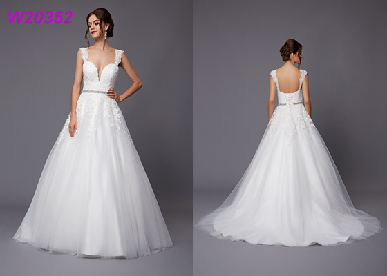 As correias profundas completas modestas do vestido de casamento da princesa Noiva do decote de V atam acima para trás